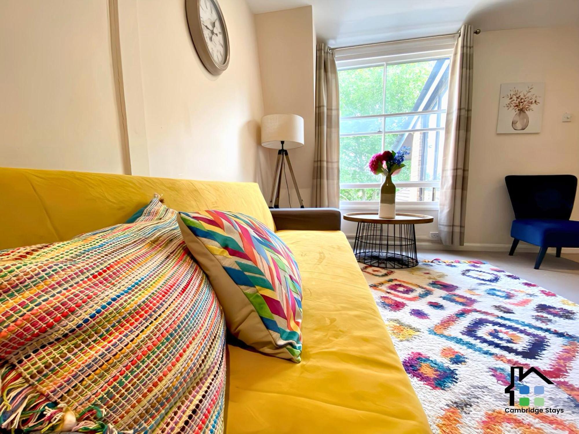 - 1 Bedroom Located Near Park Apartment *